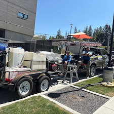 Ronald-McDonald-House-Hot-Water-Pressure-Washing 0